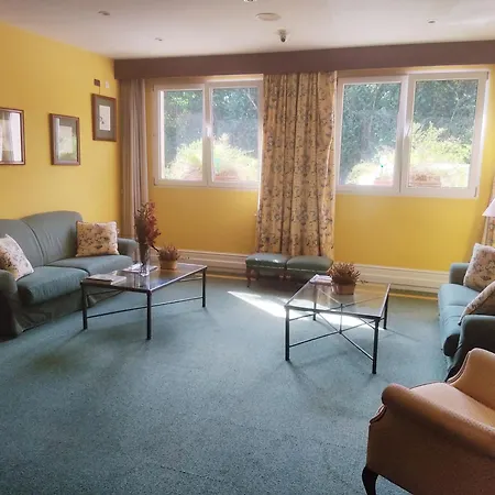 Miono Кастро-Урдиалес