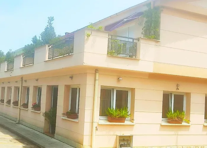 Miono カストロ・ウルディアレス